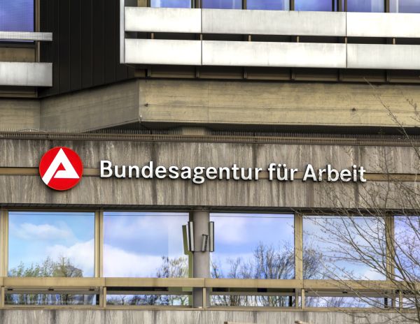 BA-Monatsstatistik: Zahl der Zeitarbeitnehmer sank im Mai auf 551.500