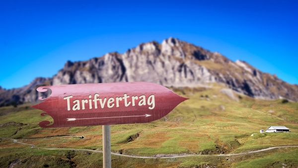 Regierung bringt Tariftreuegesetz trotz Kritik auf den Weg